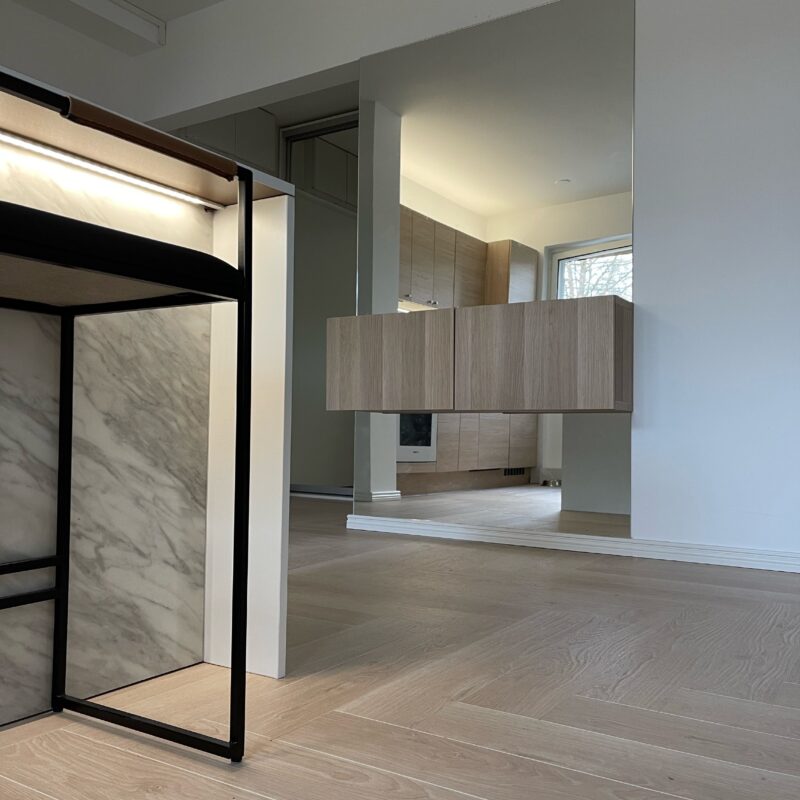 Alternative view of Suorakulmainen peili